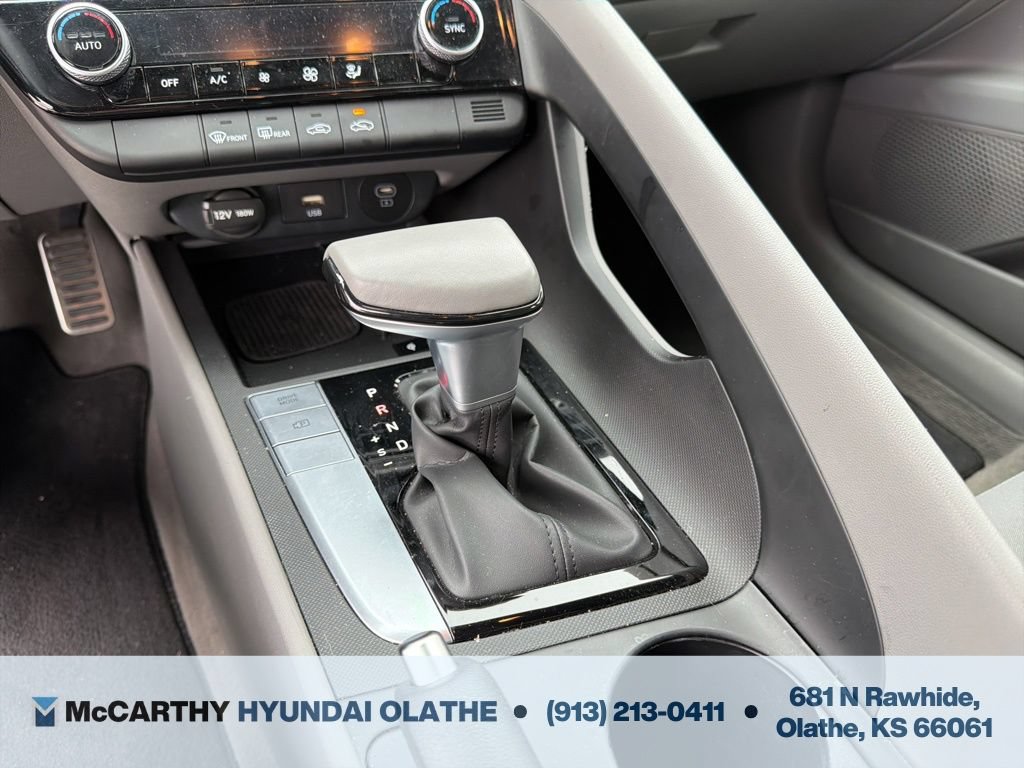 Used 2025 Hyundai Elantra Sport FWD image 9