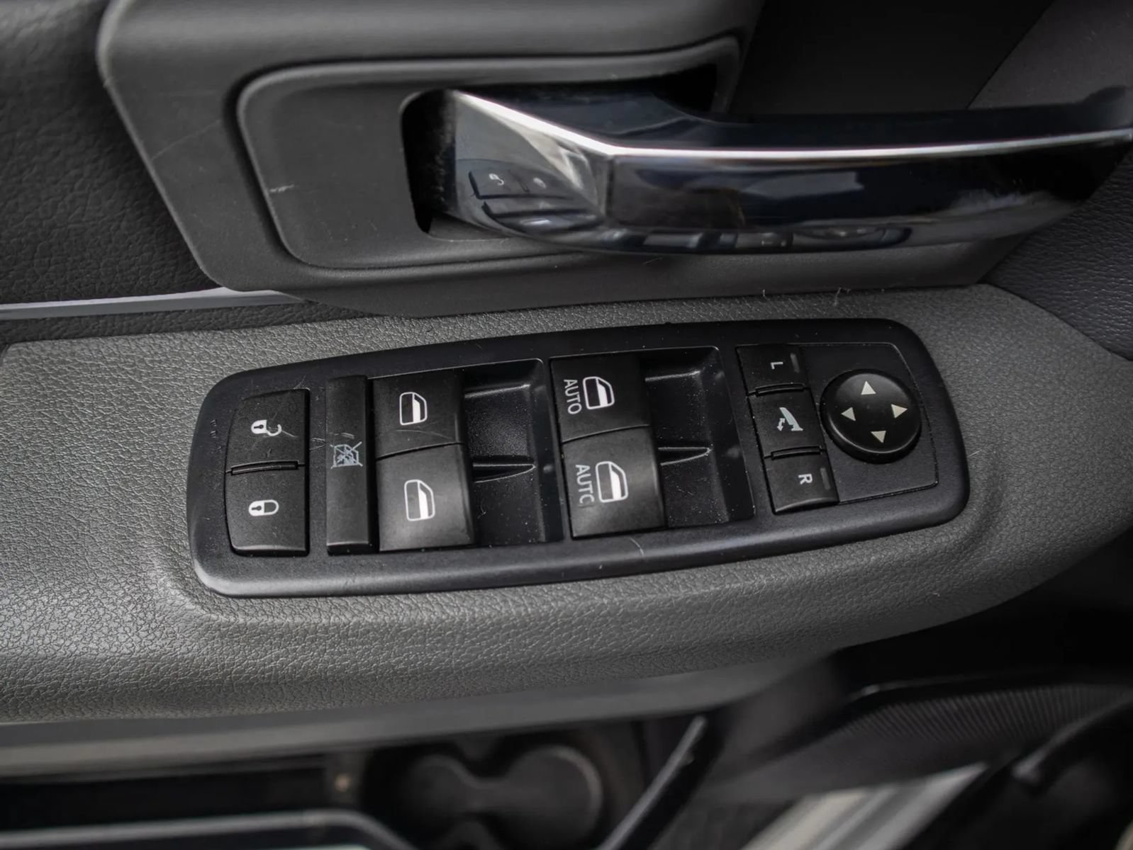 Used 2016 RAM 1500 Big Horn RWD image 29