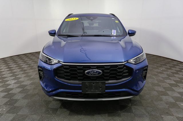 Used 2023 Ford Escape ST-Line Select w/ Tech Pack #1 AWD/4WD image 4