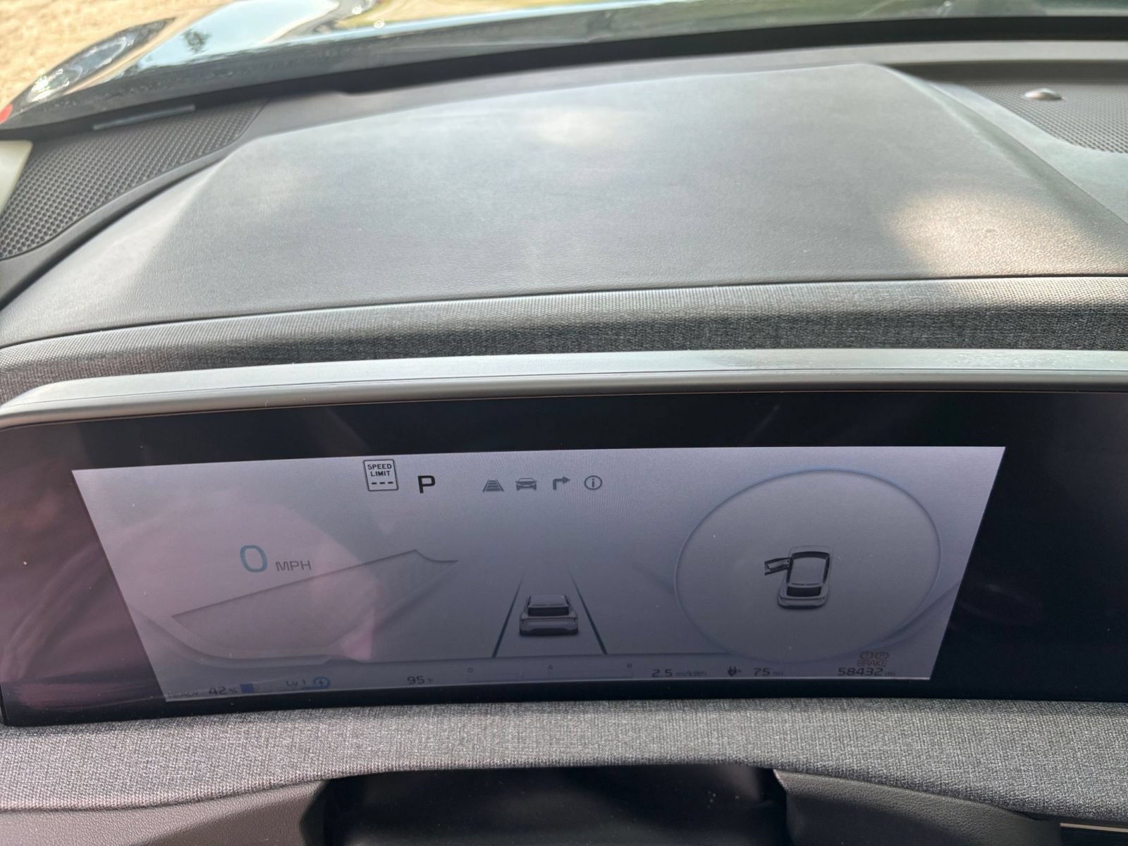 Used 2024 Kia EV6 Wind RWD image 41