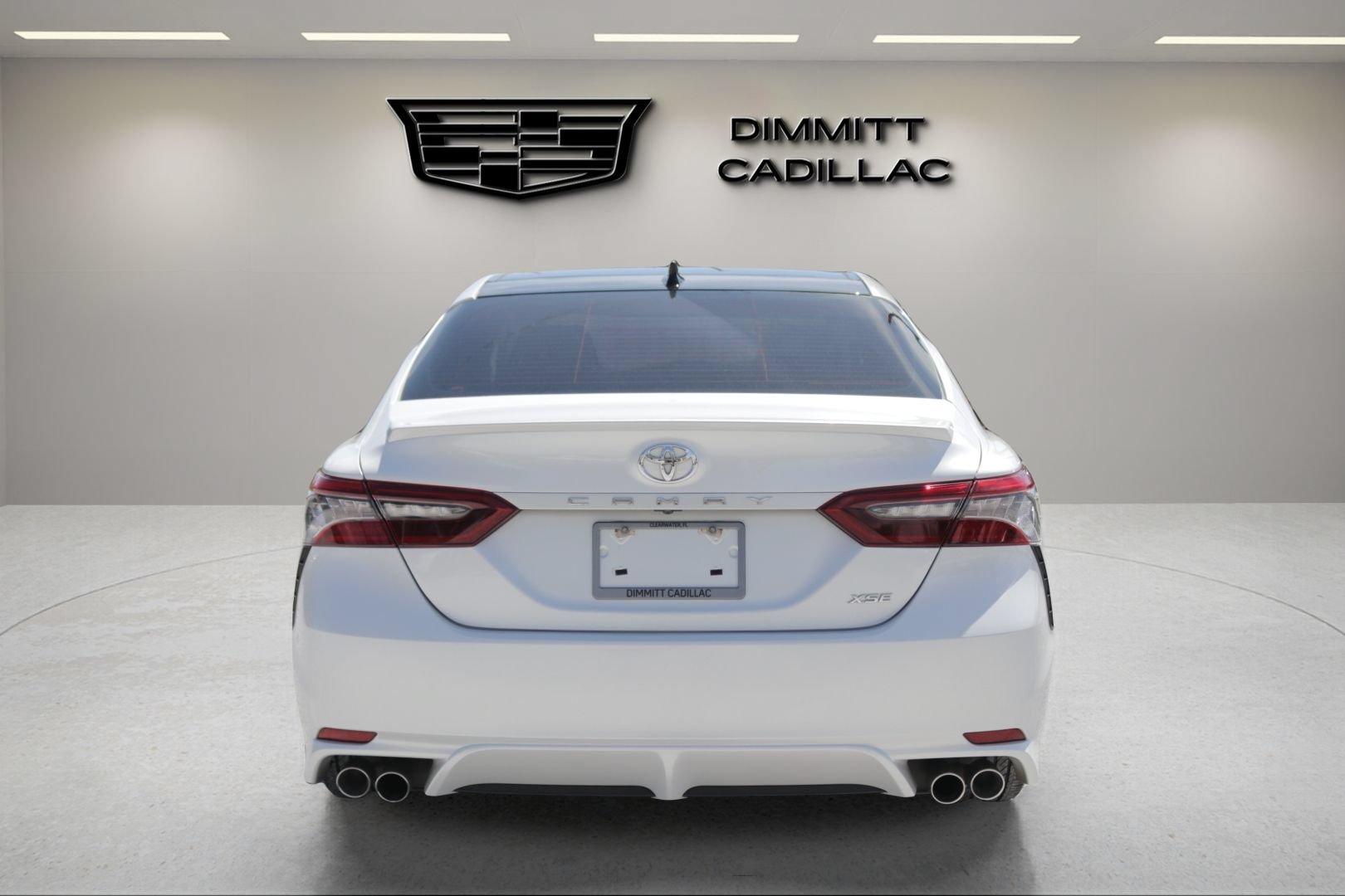 Used 2021 Toyota Camry XSE FWD image 6