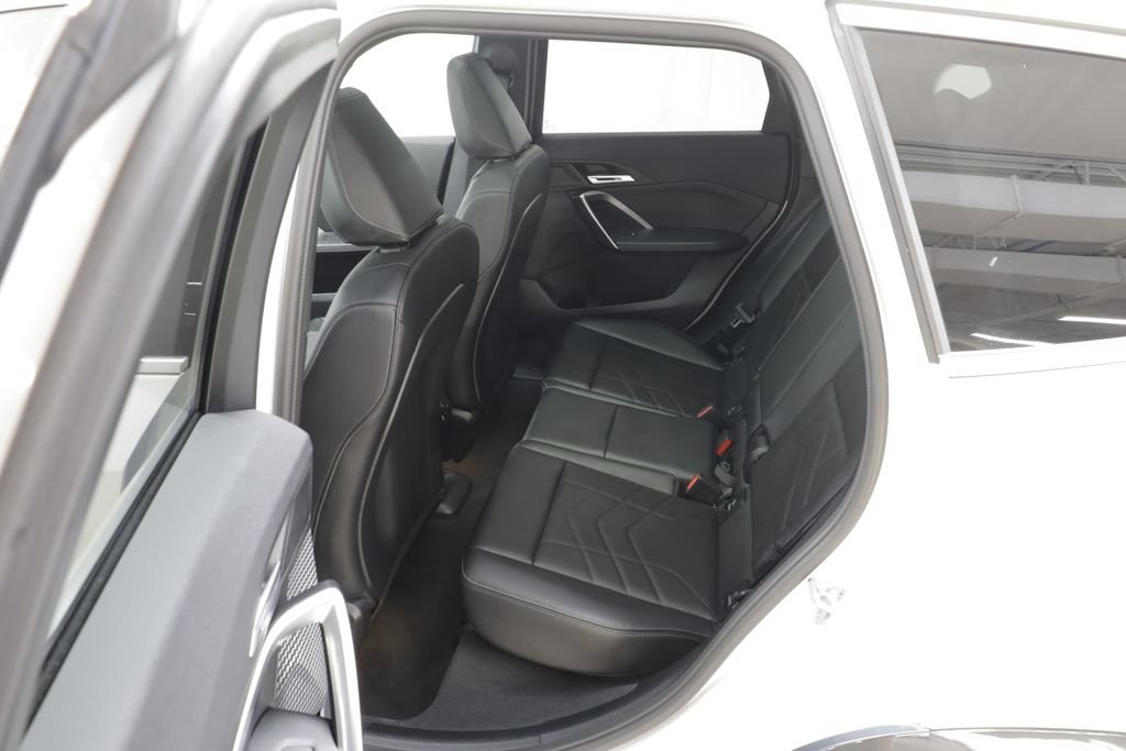 Used 2026 BMW X1 xDrive28i AWD/4WD image 14