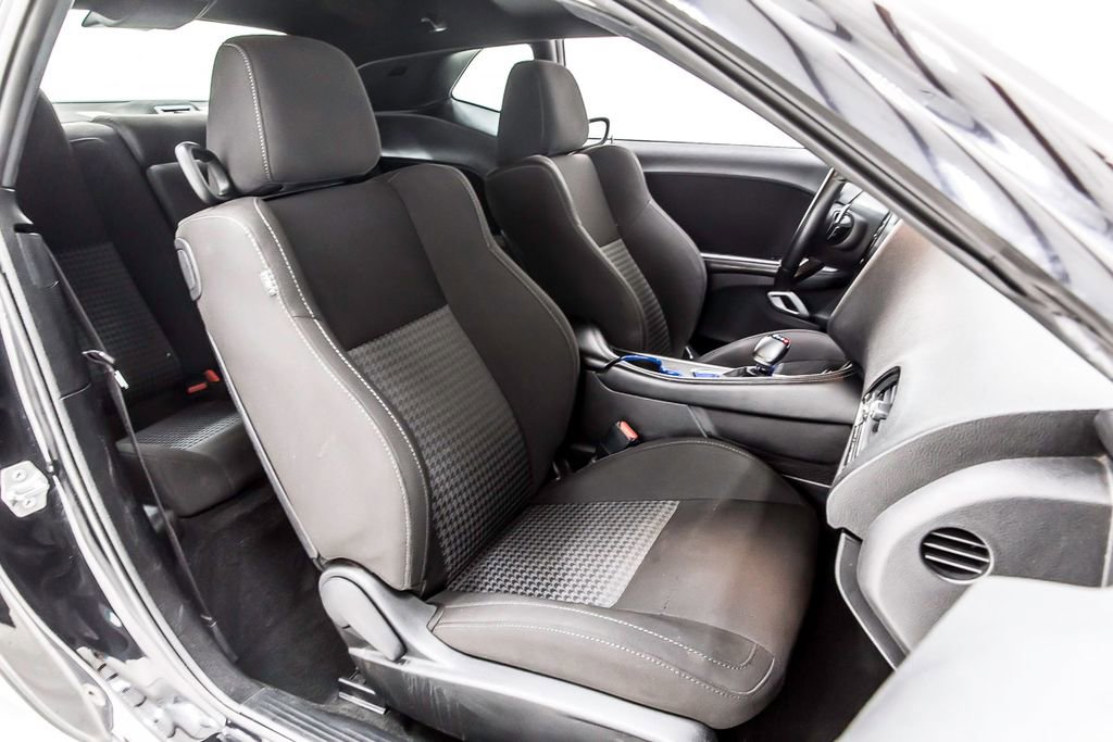 Used 2022 Dodge Challenger GT image 31