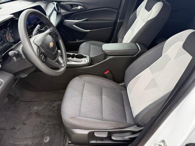 Used 2024 Chevrolet Trax LS w/ LS Convenience Package FWD image 20