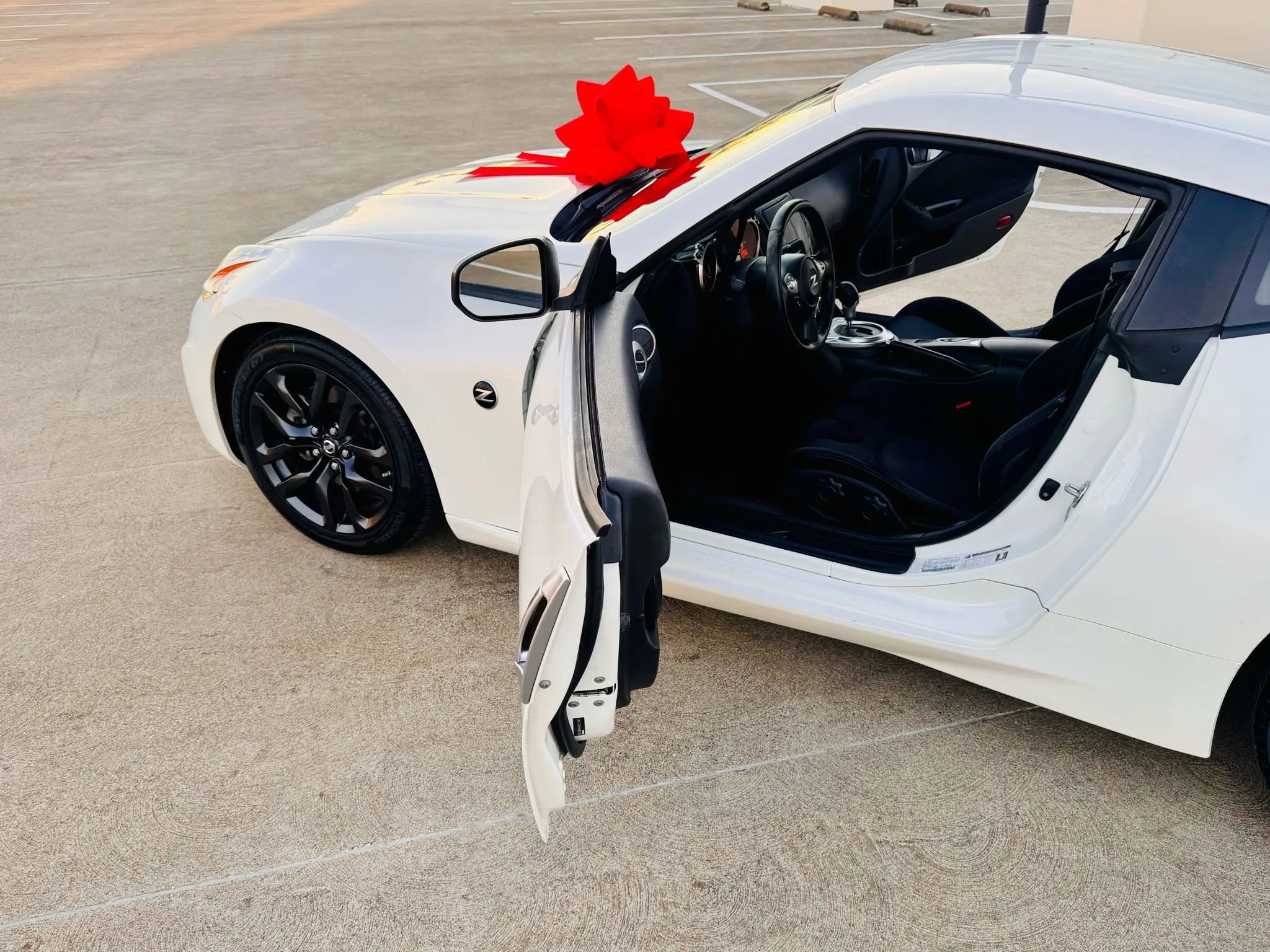 Used 2017 Nissan 370Z Touring image 36