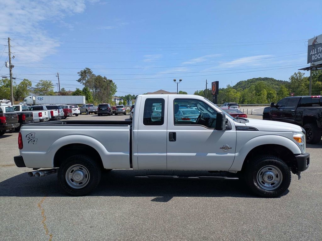 Used 2016 Ford F250 XL AWD/4WD image 3