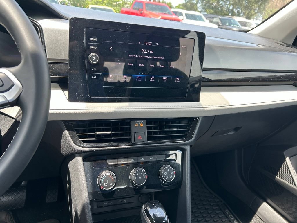 Certified 2025 Volkswagen Taos S FWD image 30