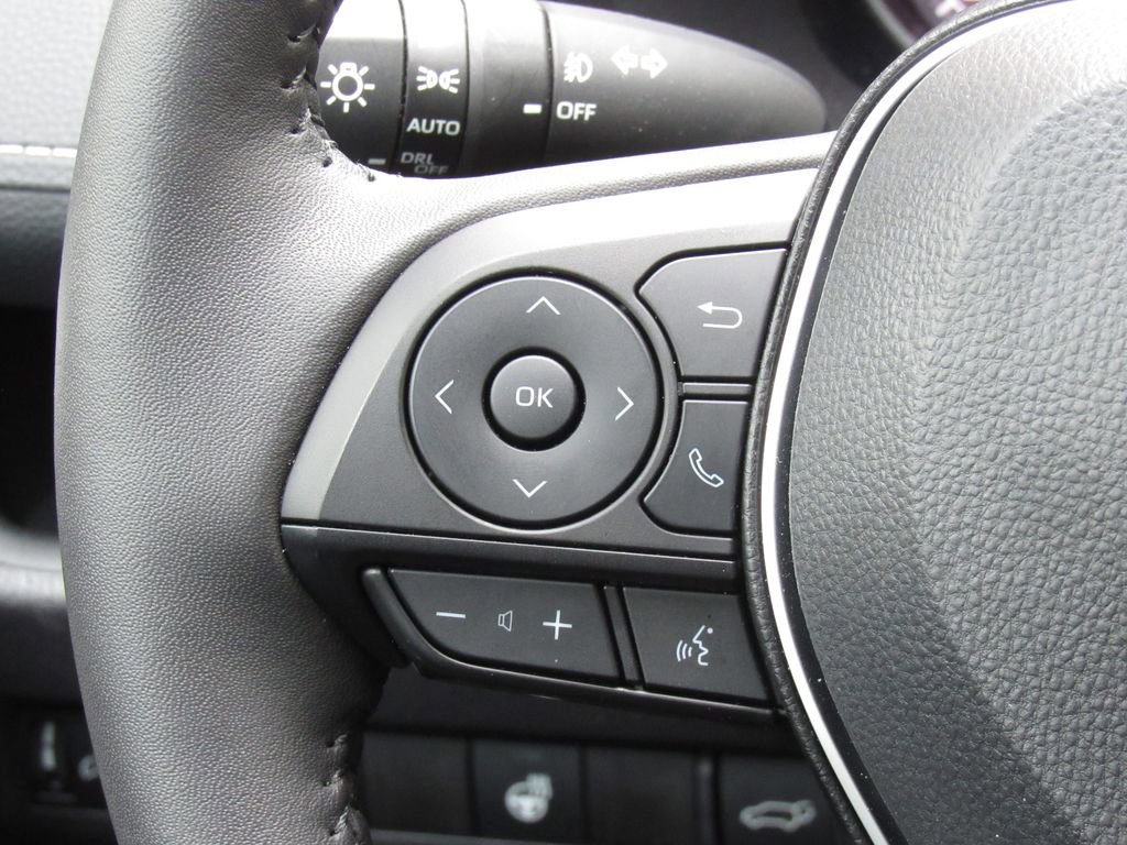 Used 2025 Toyota RAV4 XLE Premium w/ Weather Package AWD/4WD image 24