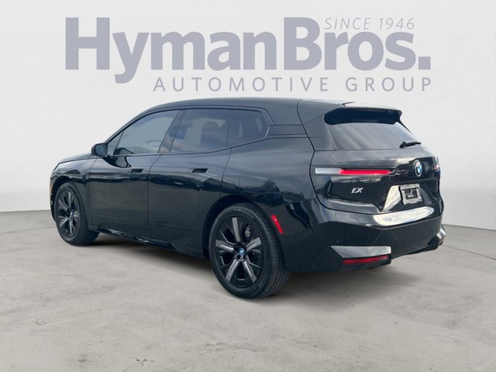 Used 2025 BMW iX xDrive50 image 5