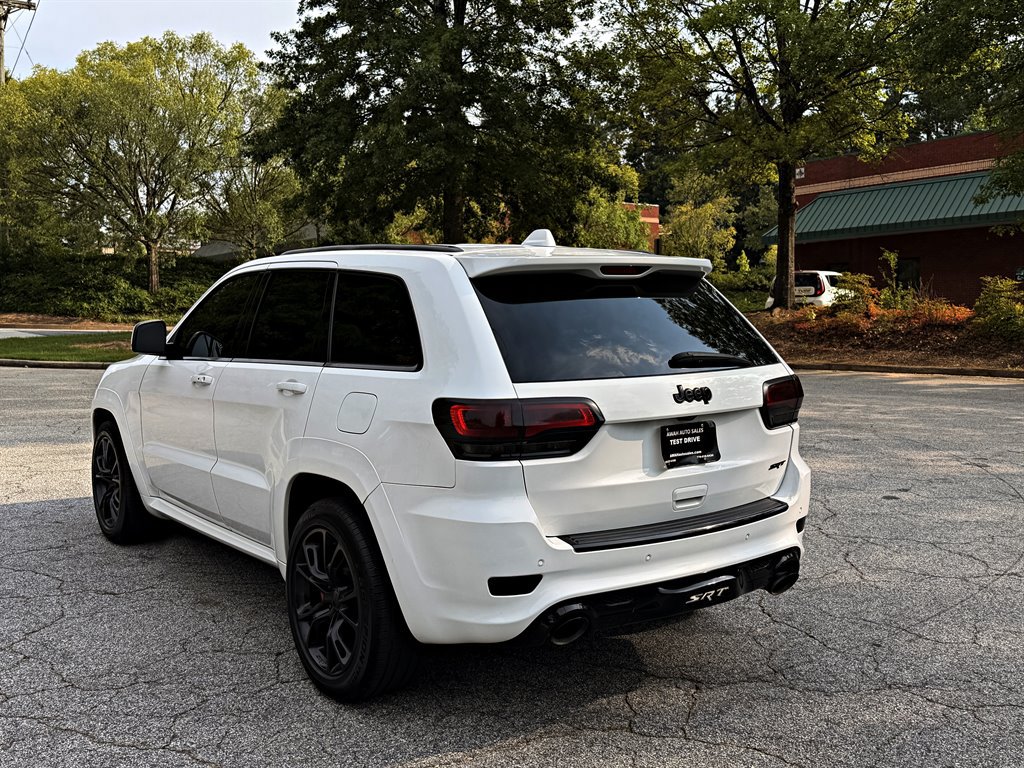 Used 2015 Jeep Grand Cherokee SRT AWD/4WD image 7