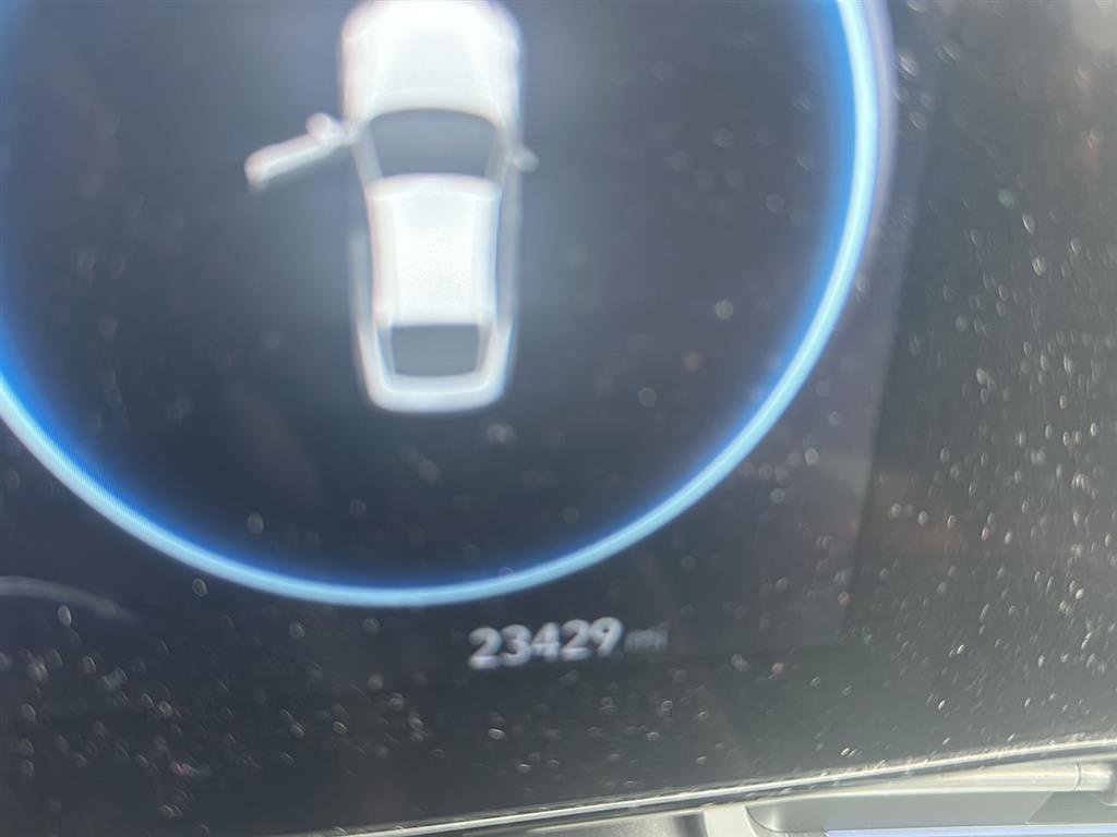 Used 2023 Hyundai Elantra Limited image 10