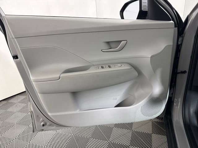 Used 2024 Hyundai Kona SEL AWD/4WD image 23