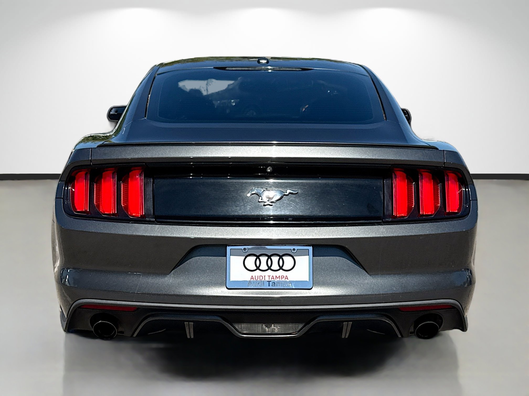 Used 2017 Ford Mustang Premium image 4