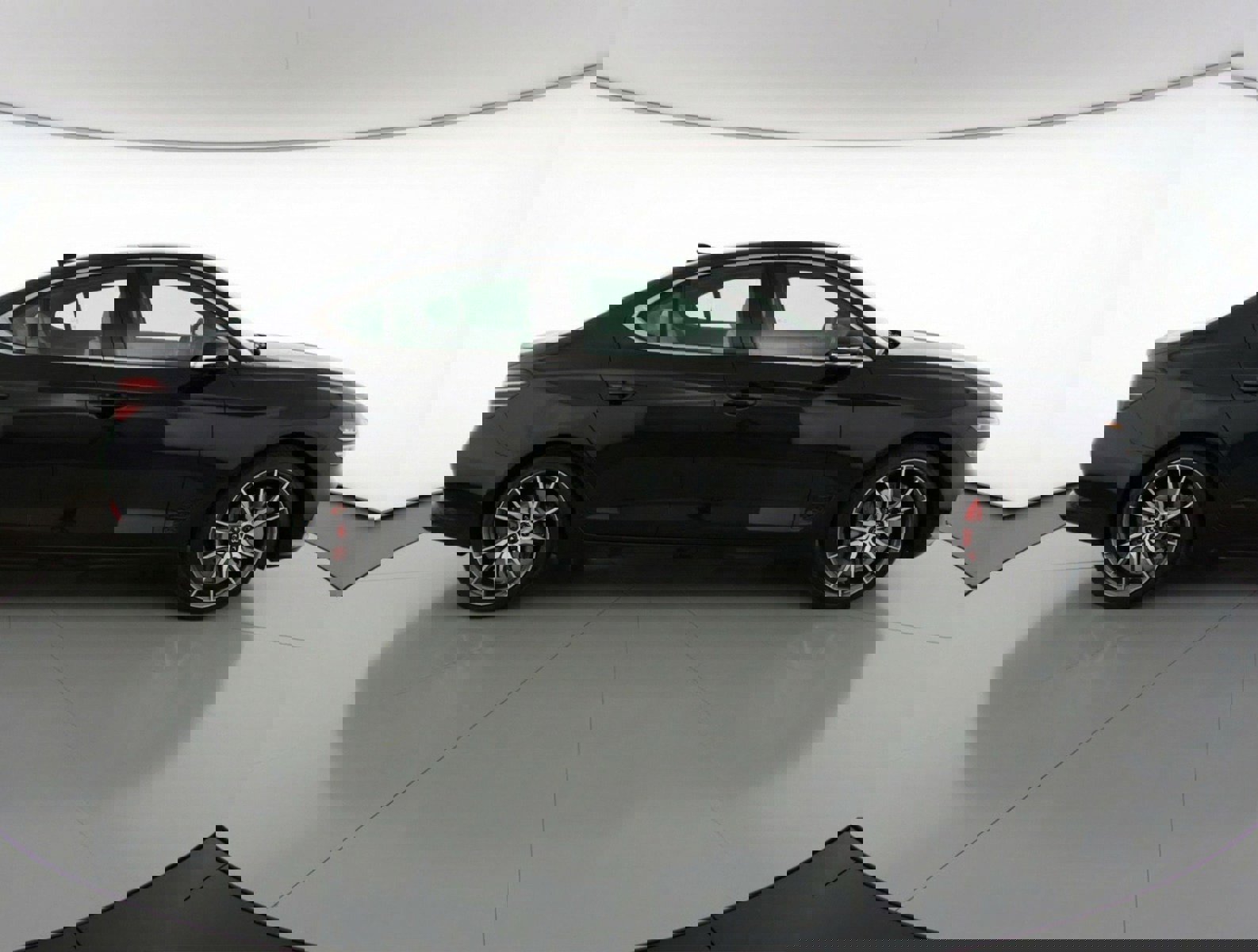 Used 2025 Genesis G70 2.5T AWD/4WD image 8