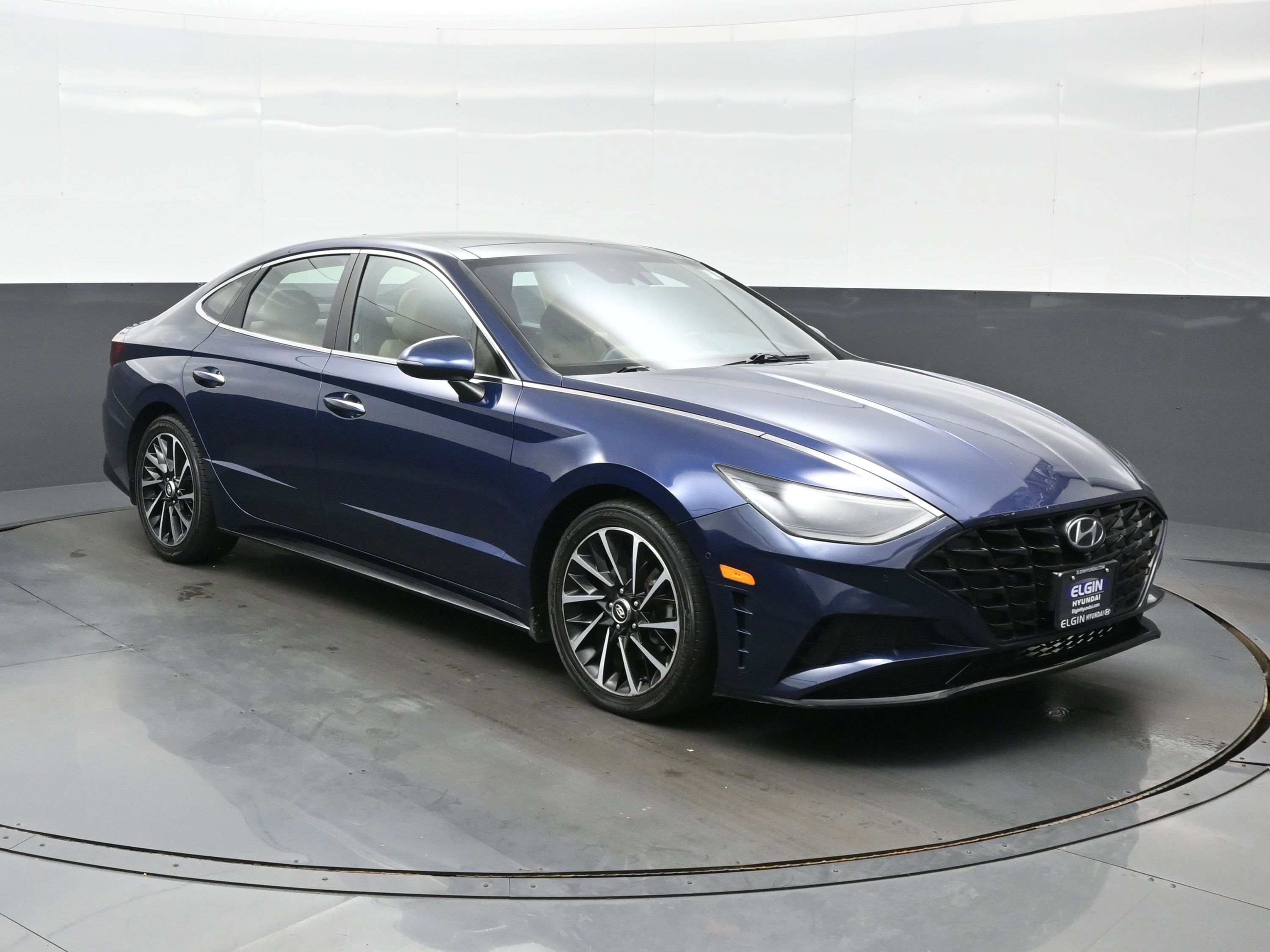 Used 2021 Hyundai Sonata Limited w/ Winter Weather Package FWD image 8