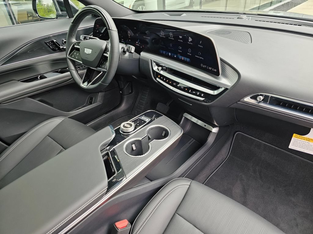 New 2026 Cadillac Lyriq Sport AWD/4WD image 10