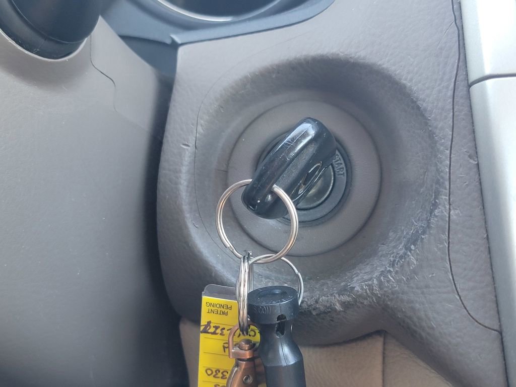 Used 2005 Lexus RX 330 image 26