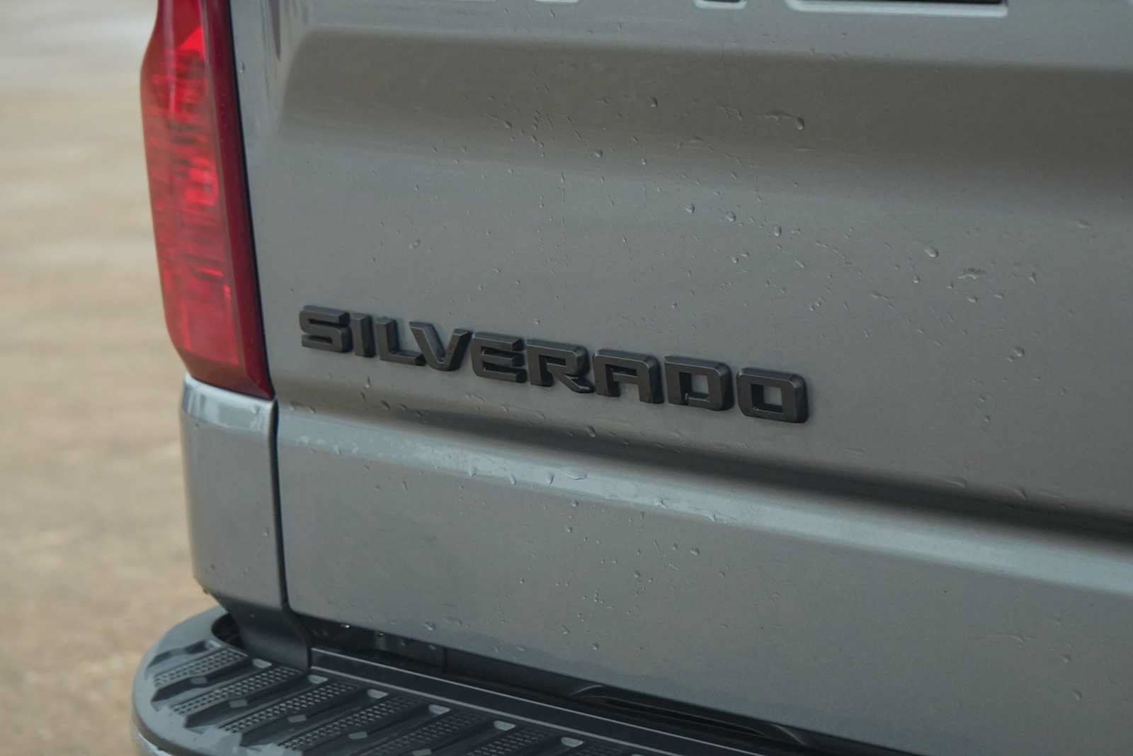 Used 2023 Chevrolet Silverado 1500 Custom AWD/4WD image 8