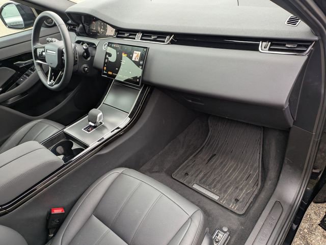 Used 2026 Land Rover Range Rover Evoque S image 19