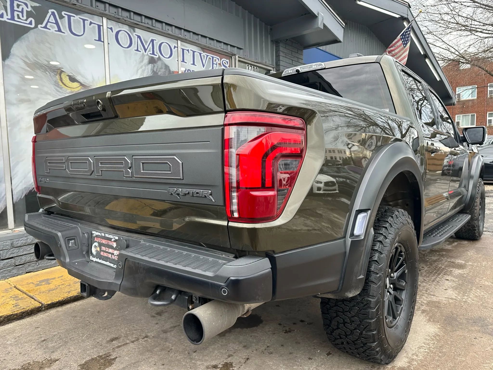 Used 2024 Ford F150 Raptor AWD/4WD image 3