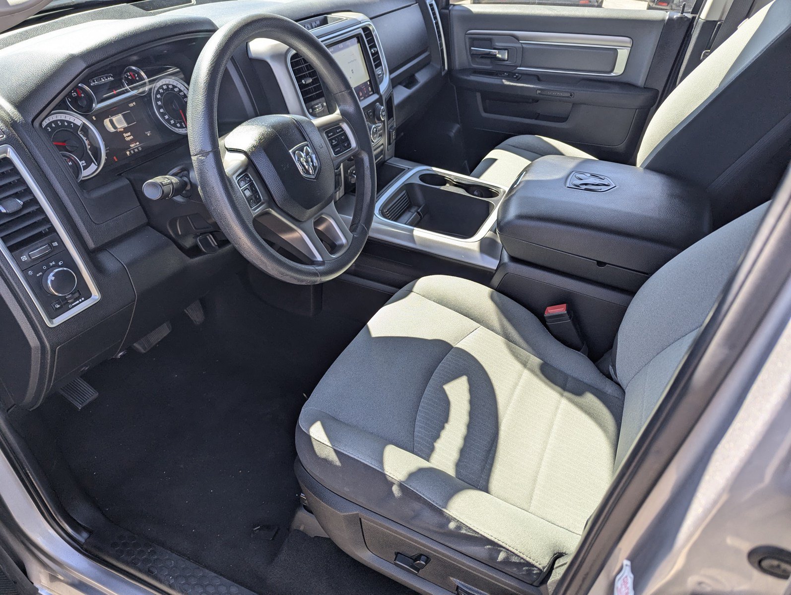 Used 2022 RAM 1500 Classic SLT w/ Trailer & Traction Group RWD image 10