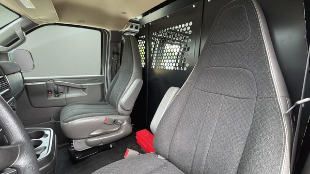 Used 2024 Chevrolet Express 2500 w/ Driver Convenience Package RWD image 21