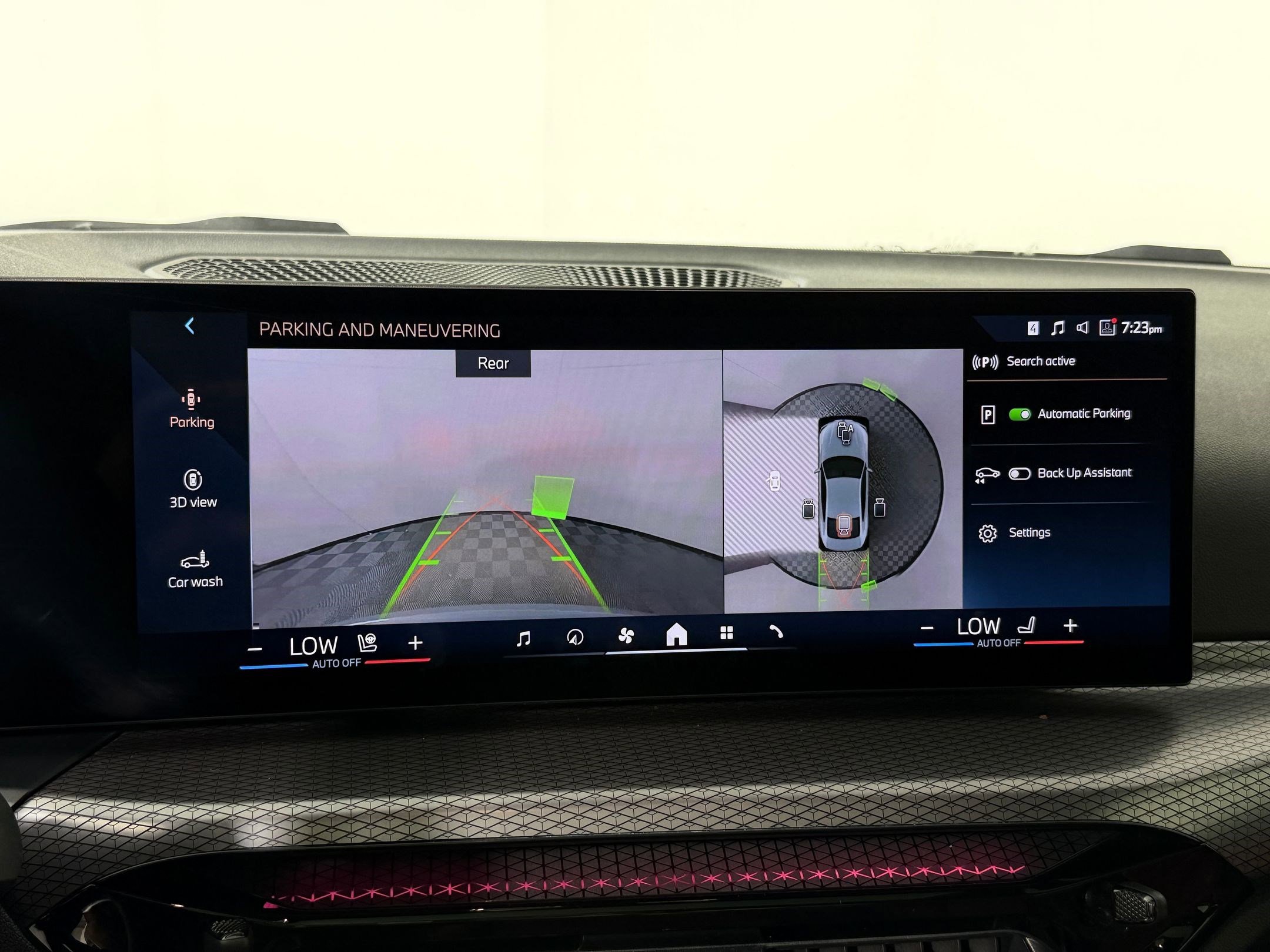 Certified 2025 BMW 430i Coupe w/ M Sport Package RWD image 23