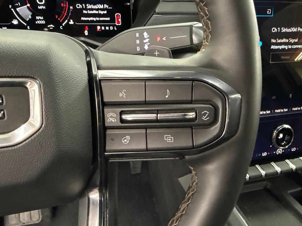 Used 2025 GMC Acadia AT4 w/ LPO, All-Weather Package AWD/4WD image 29