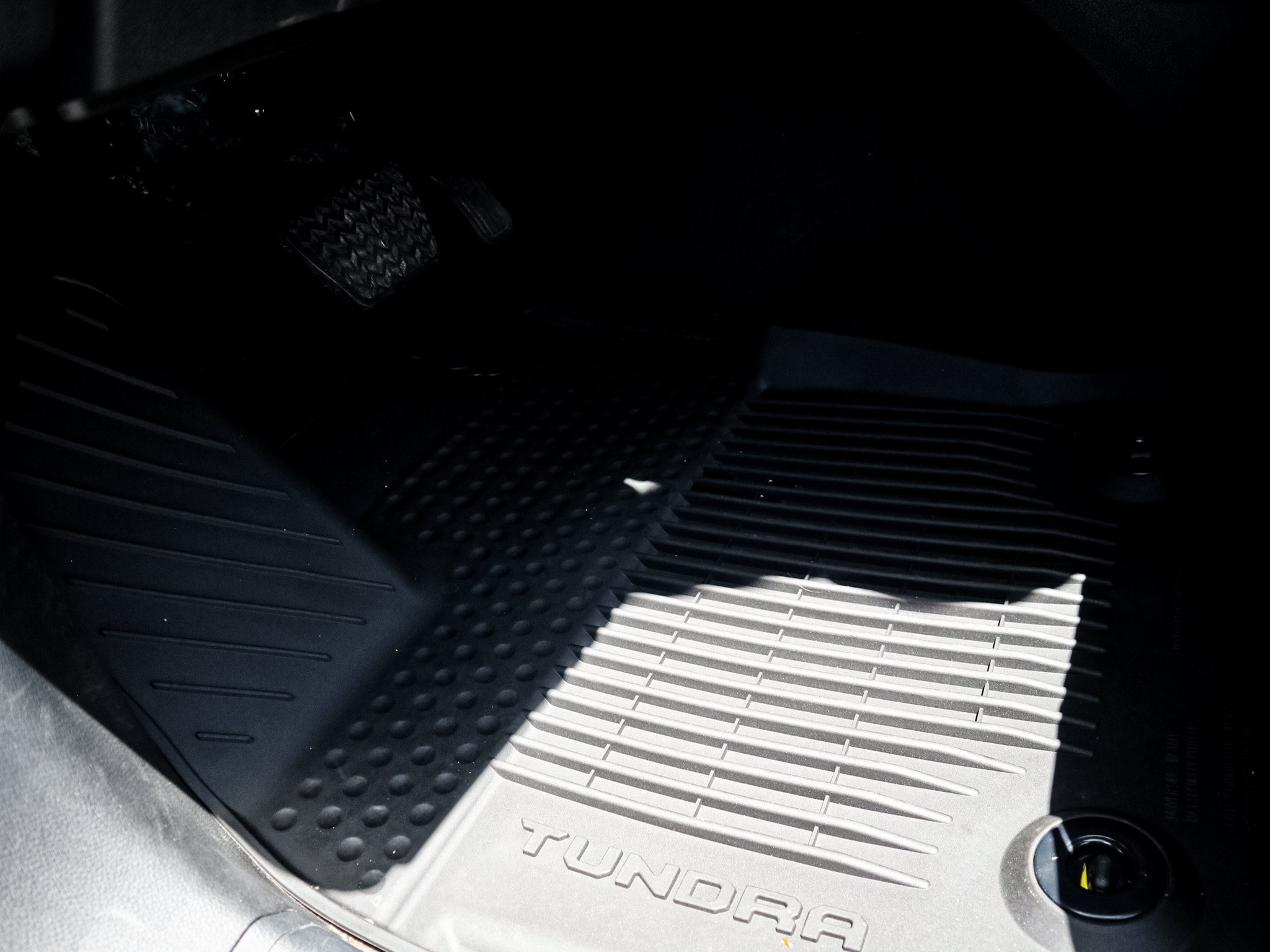 Used 2023 Toyota Tundra Limited AWD/4WD image 17