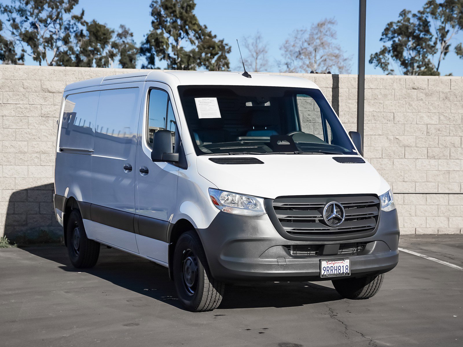 Used 2025 Mercedes-Benz Sprinter 2500 image 3