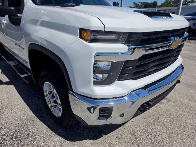 Used 2026 Chevrolet Silverado 2500 LT AWD/4WD image 9