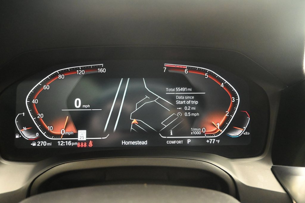 Used 2021 BMW 330i Sedan w/ M Sport Package RWD image 11