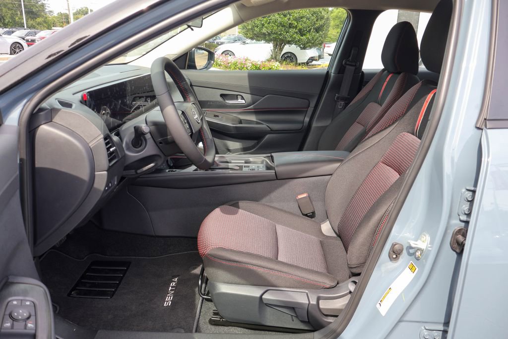 New 2026 Nissan Sentra SR FWD image 7