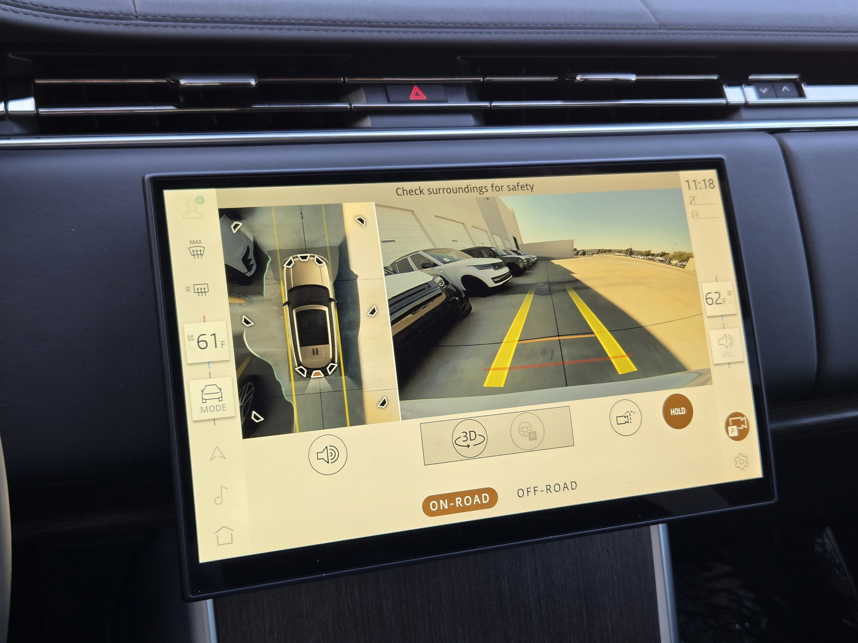 Certified 2025 Land Rover Range Rover SE AWD/4WD image 13