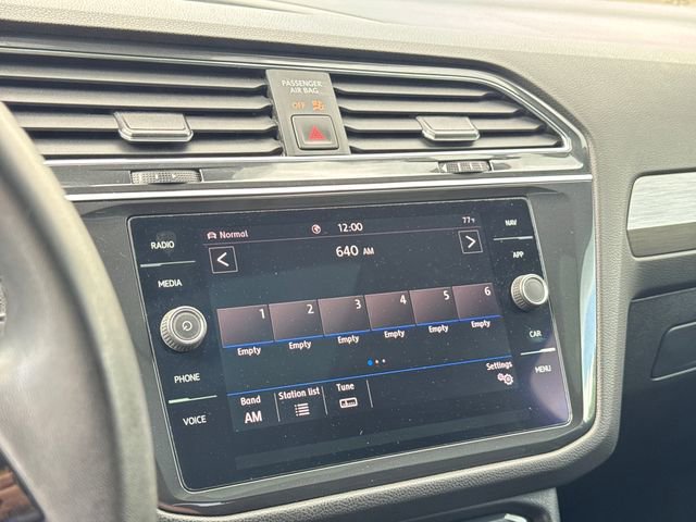 Used 2020 Volkswagen Tiguan SEL image 20