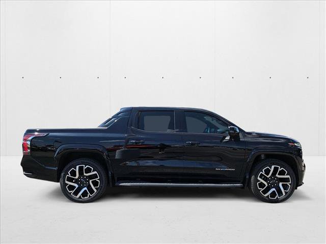 New 2024 Chevrolet Silverado EV RST image 4