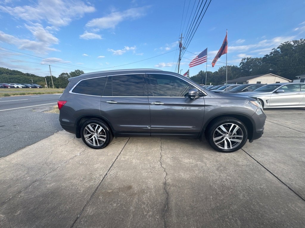 Used 2016 Honda Pilot Touring image 13