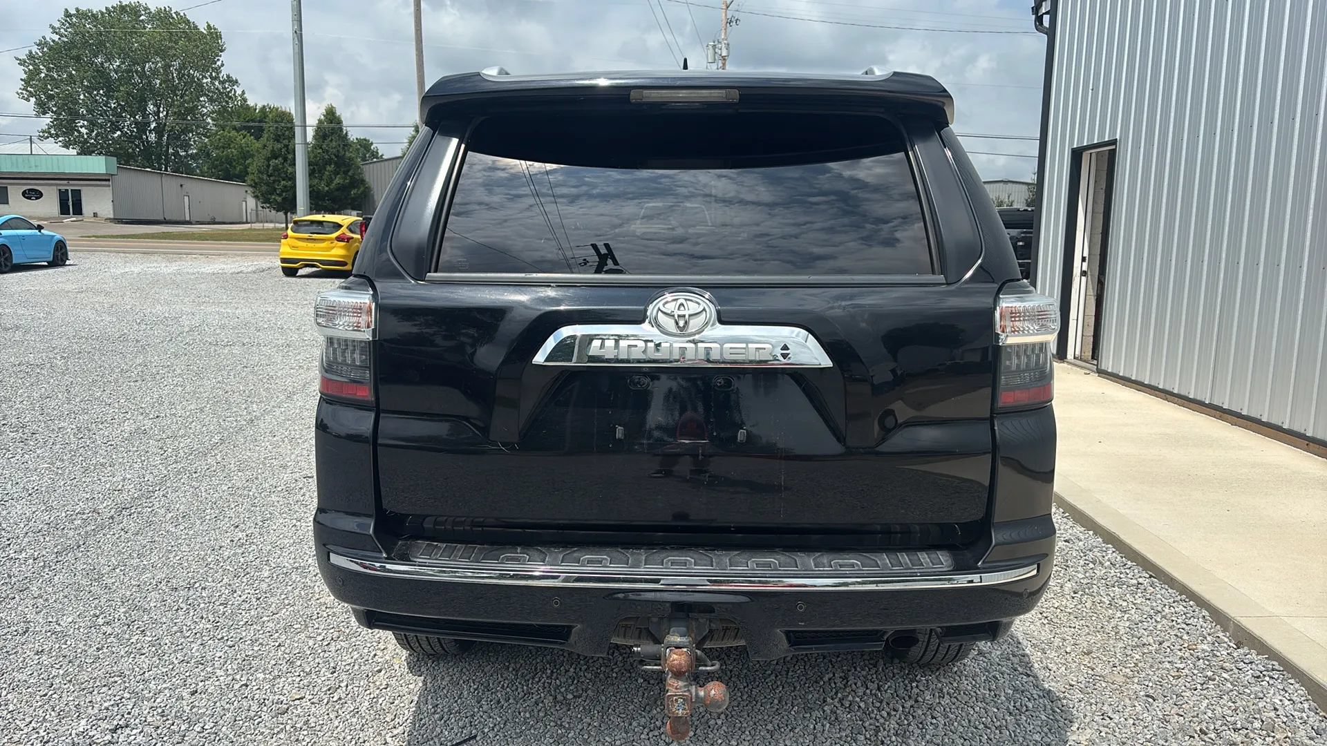 Used 2016 Toyota 4Runner Limited AWD/4WD image 4