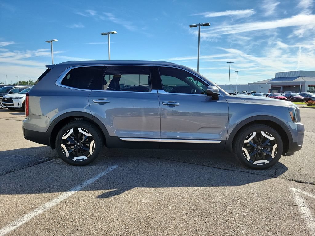 Used 2024 Kia Telluride S w/ S Sunroof Package AWD/4WD image 6