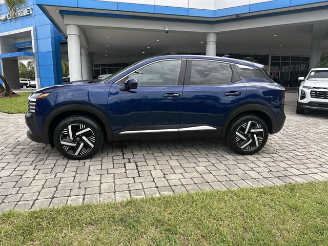 Used 2025 Nissan Kicks SV FWD image 31