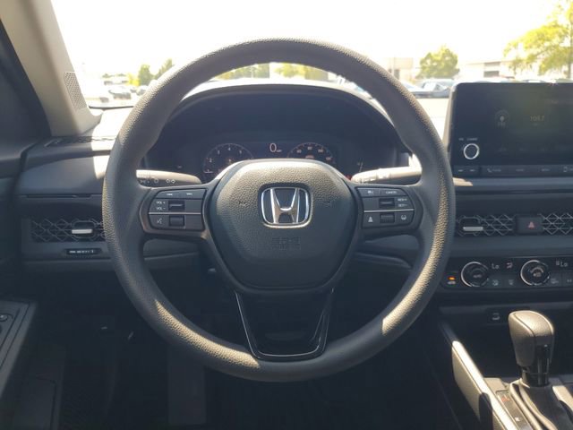 Used 2025 Honda Accord SE image 9