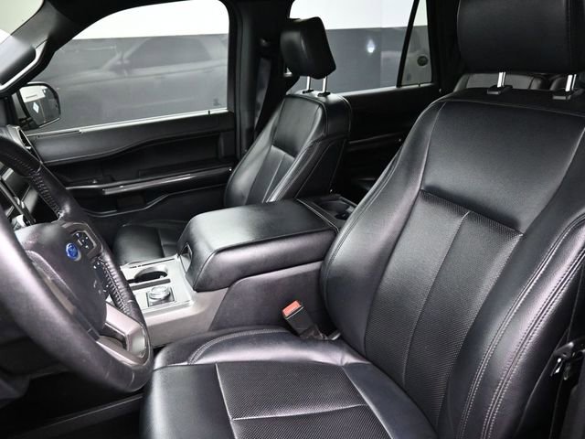 Used 2019 Ford Expedition XLT w/ Equipment Group 201A AWD/4WD image 13
