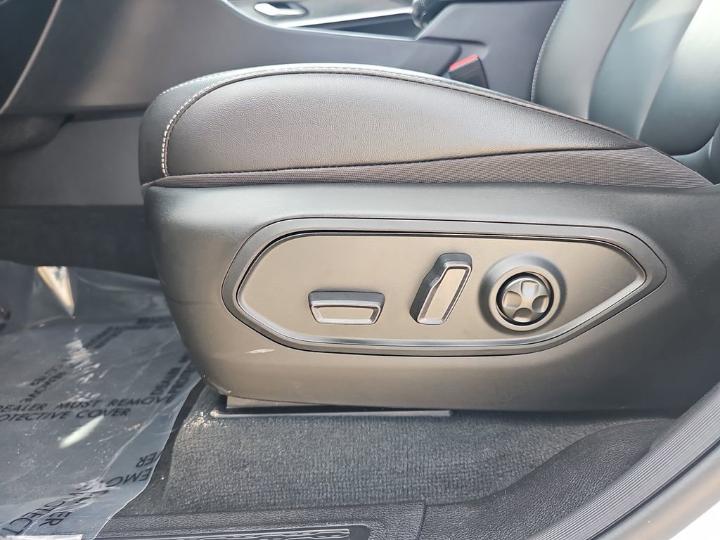 New 2025 Jeep Grand Cherokee Limited image 28