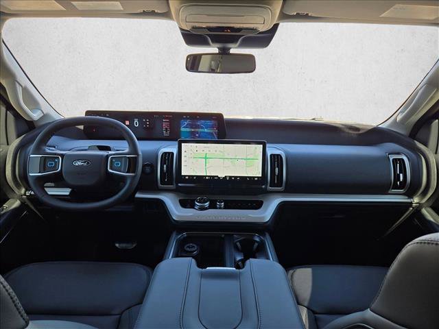 New 2026 Ford Expedition Active image 15