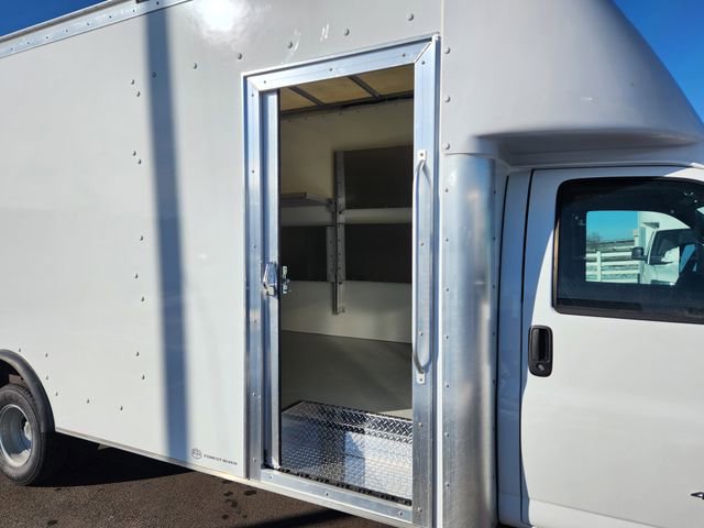 New 2025 Chevrolet Express 4500 w/ Power Convenience Package image 18