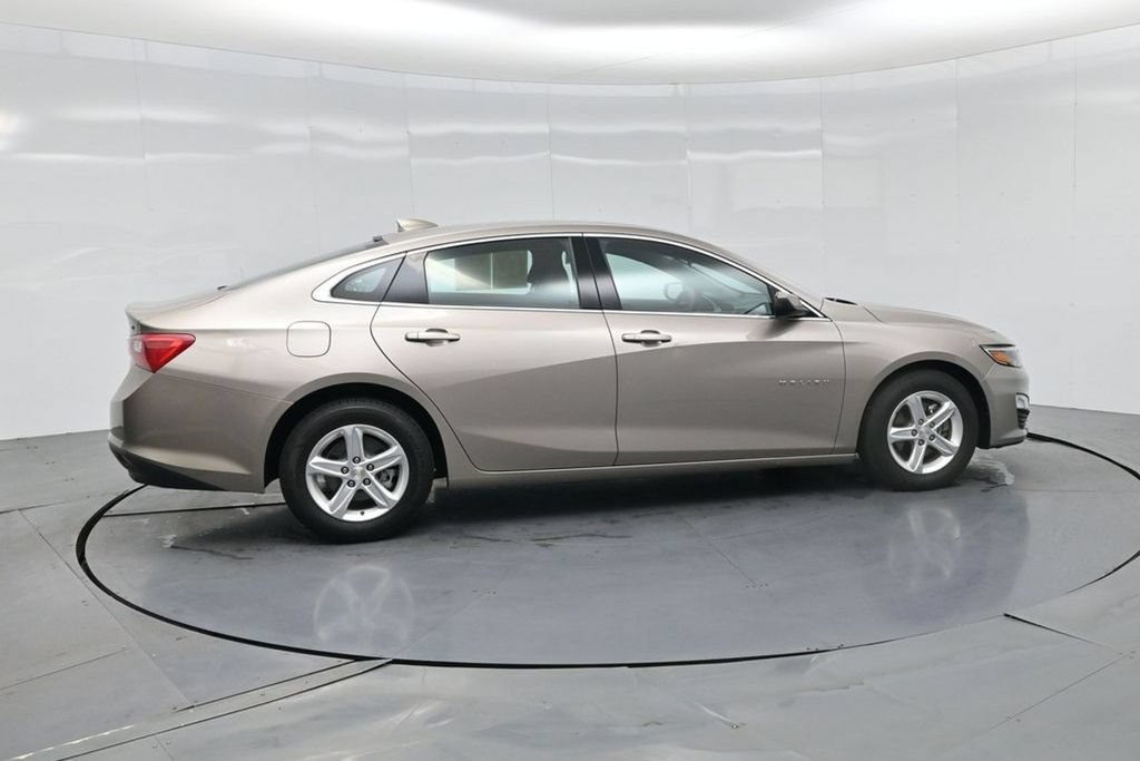 Used 2023 Chevrolet Malibu LT FWD image 28