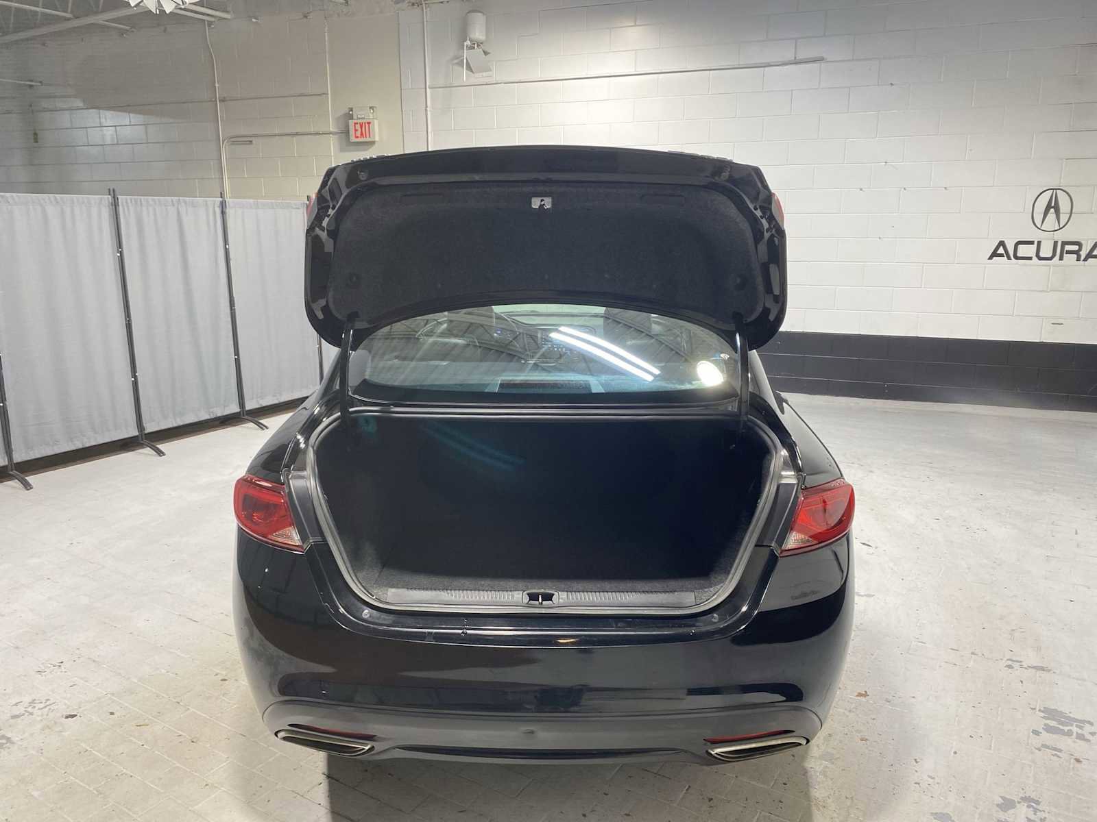 Used 2015 Chrysler 200 S w/ Navigation & Sound Group I image 19