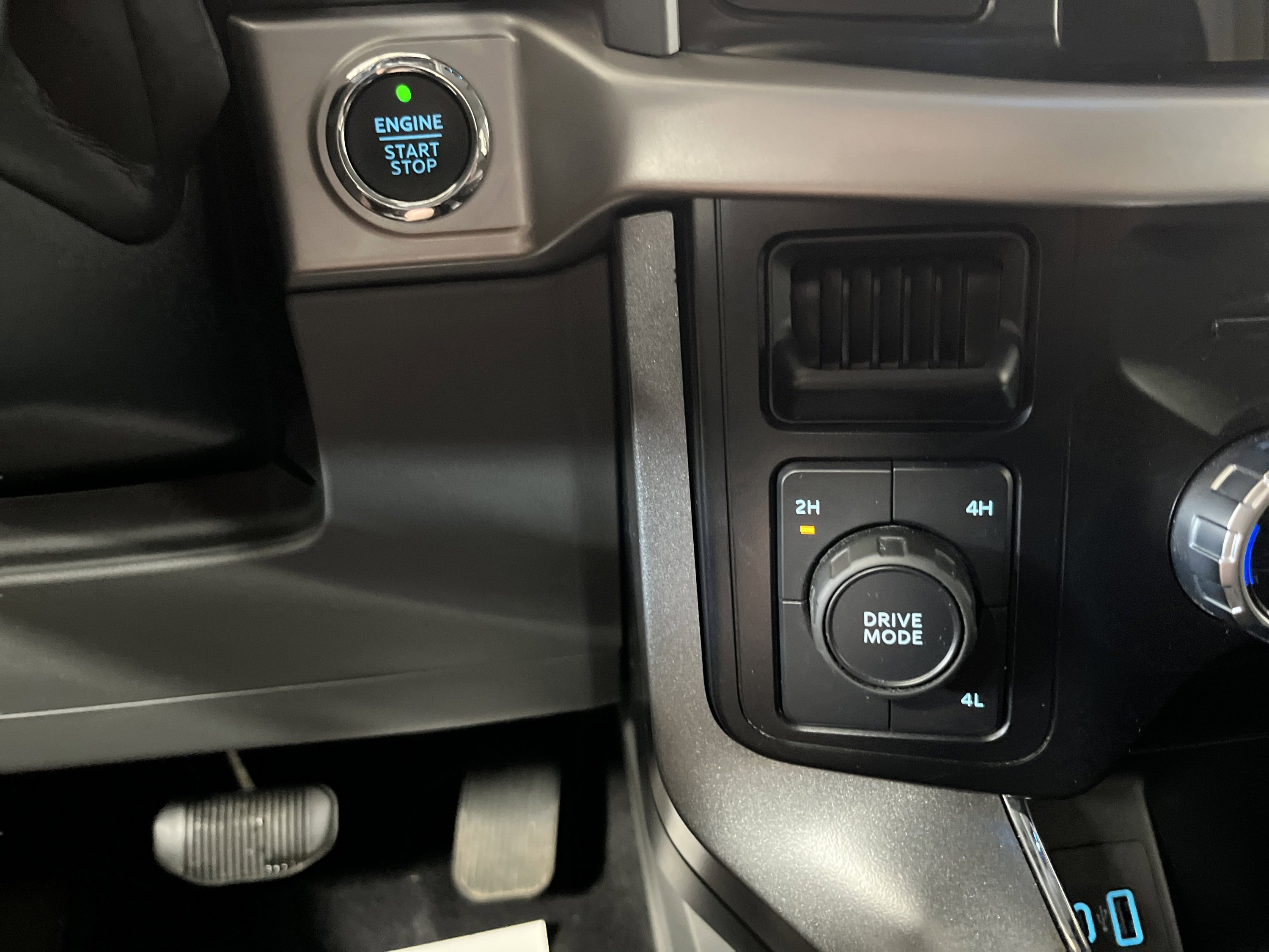 Used 2023 Ford F150 XLT w/ Equipment Group 302A High AWD/4WD image 22