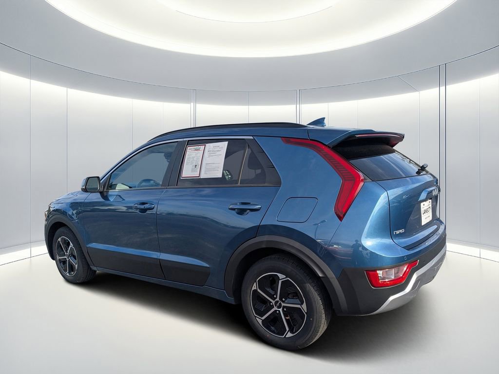 Used 2023 Kia Niro EX w/ EX Cold Weather Package image 6