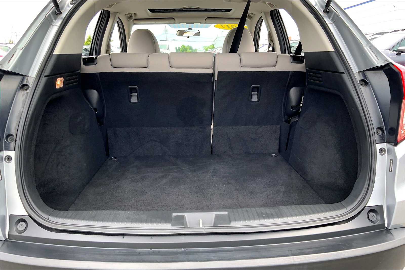 Used 2017 Honda HR-V EX image 35